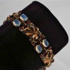 Trifari vintage bracelet moonstones gold gilt sterling silver, 1940`s ca, America